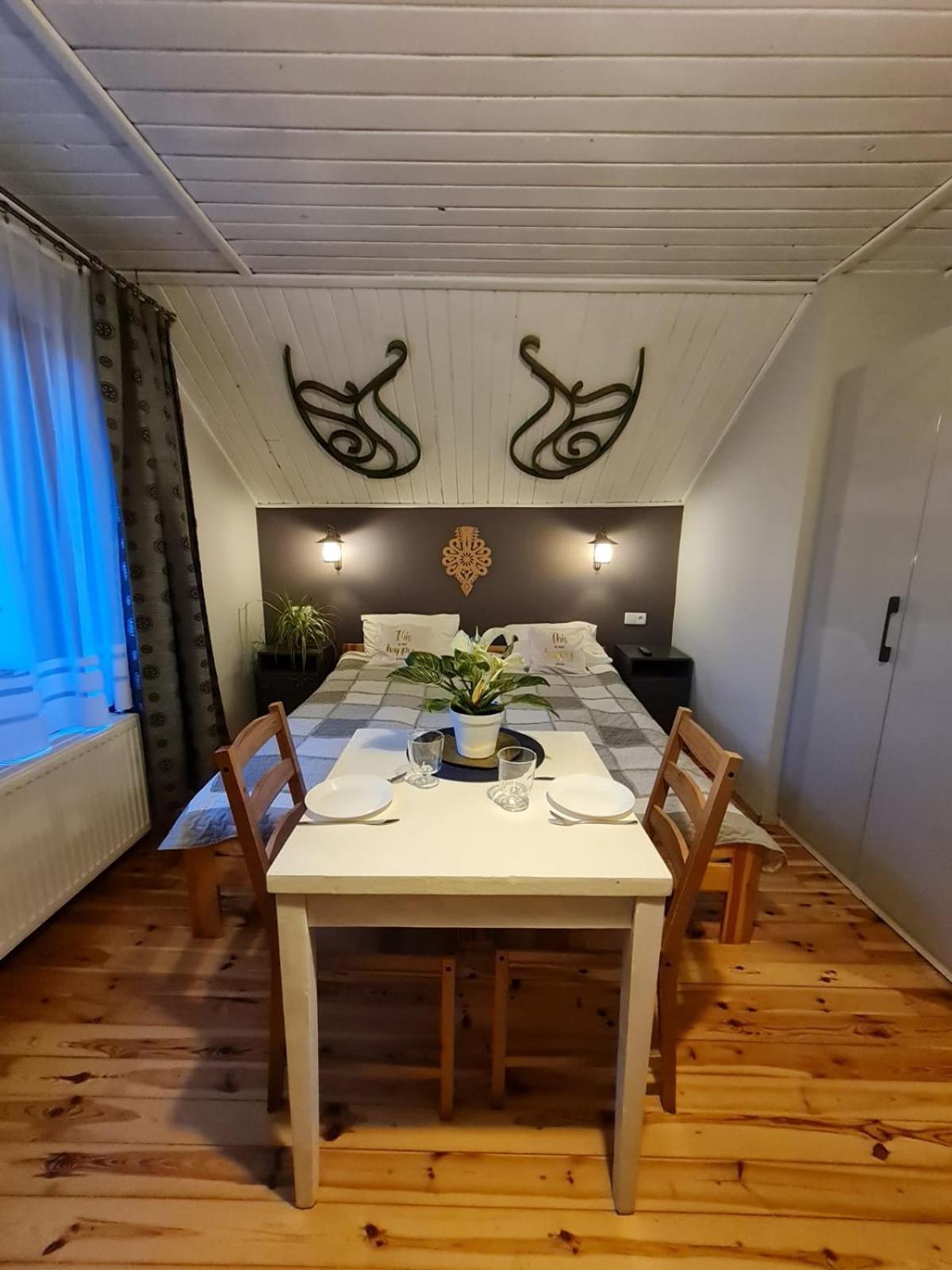 Bed and Breakfast Koliba Nad Bialka Чарна-Гура Экстерьер фото